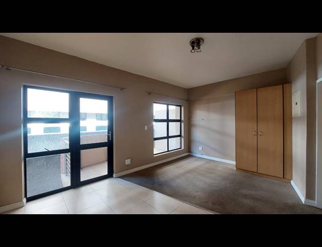 1 BEDROOM PROPERTY TO RENT IN BRAAMFONTEIN